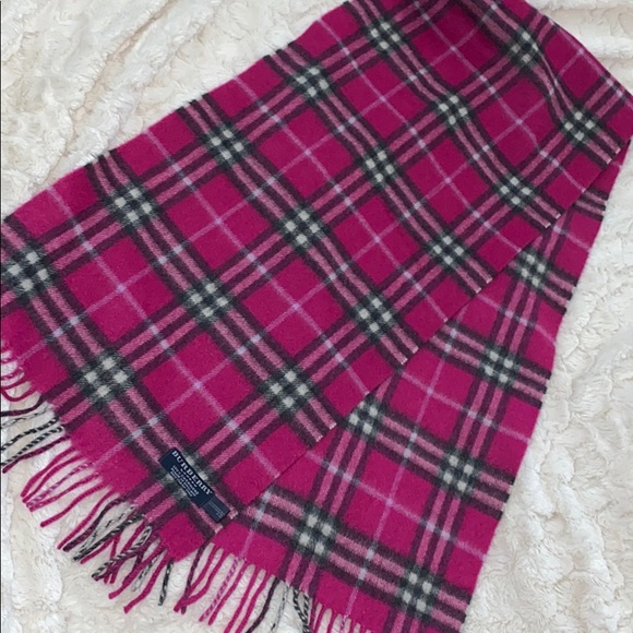 Burberry scarf - Picture 2 of 3